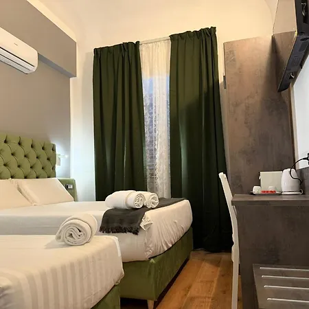 Conte 4* 로마