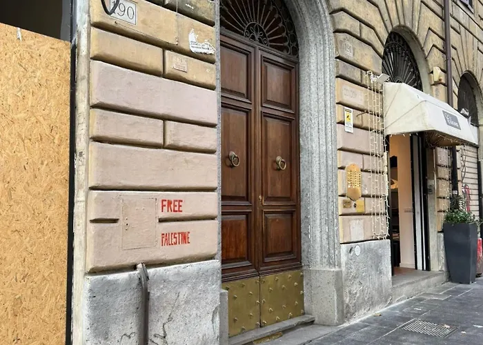 Conte House 4*